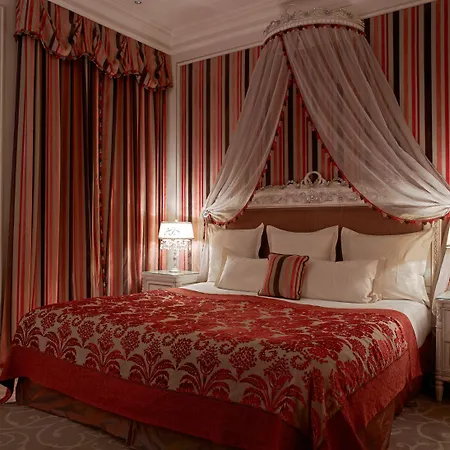 Hotel Balzac Paris&spa Ikoï 5*