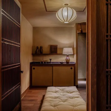 Balzac & Ikoi 호텔